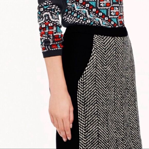 J Crew black wool postage stamp chevron skirt Sz 6 - Picture 2 of 8